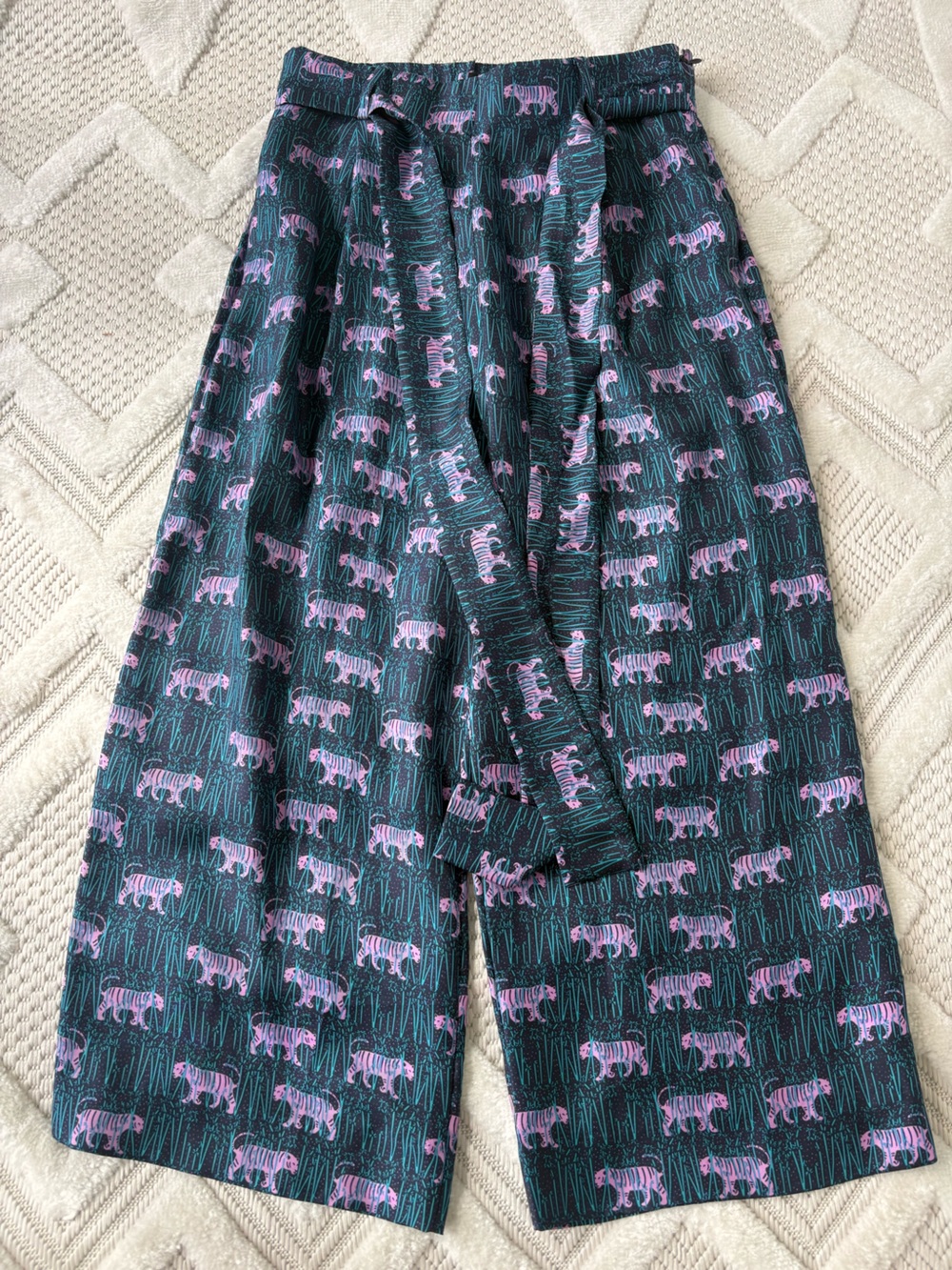 J. Crew Kids Pink Tiger Print Leggings on Teal